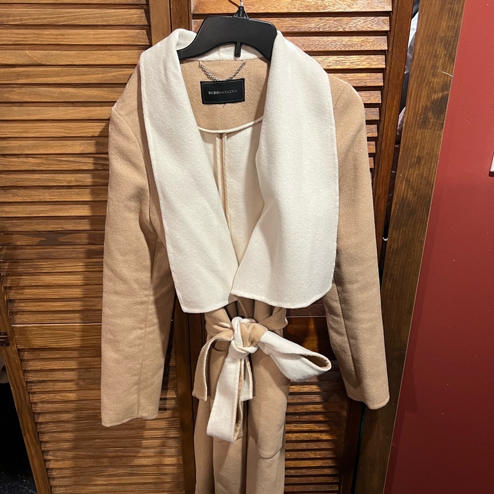 BCBGMaxAzria Cream and Tan Jacket